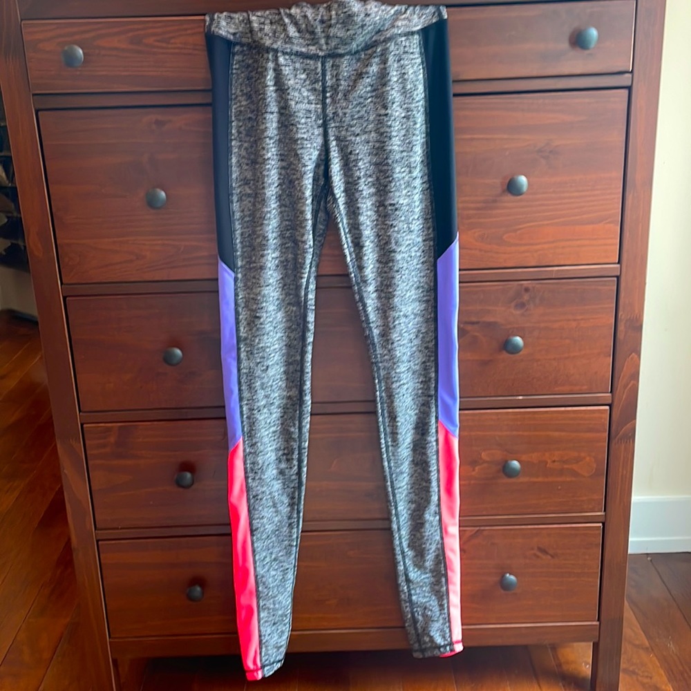 Fitted workout pants